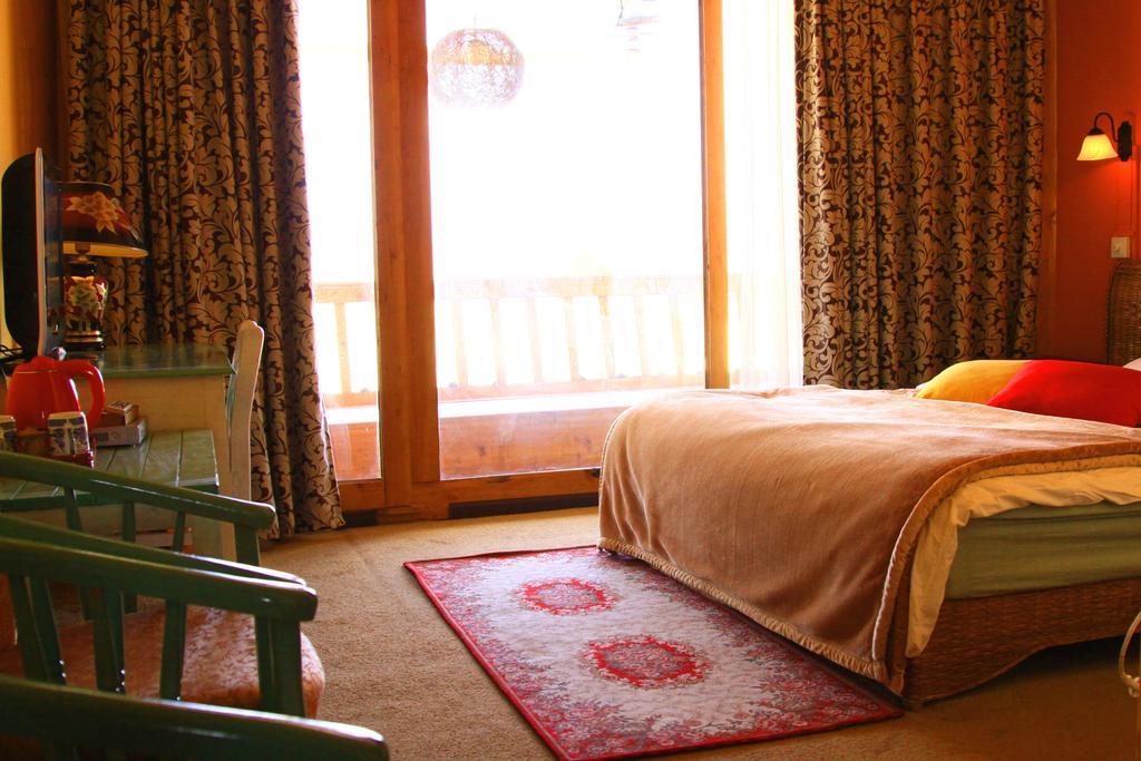 Shangri-La Lao Shay Youth Hostel Εξωτερικό φωτογραφία